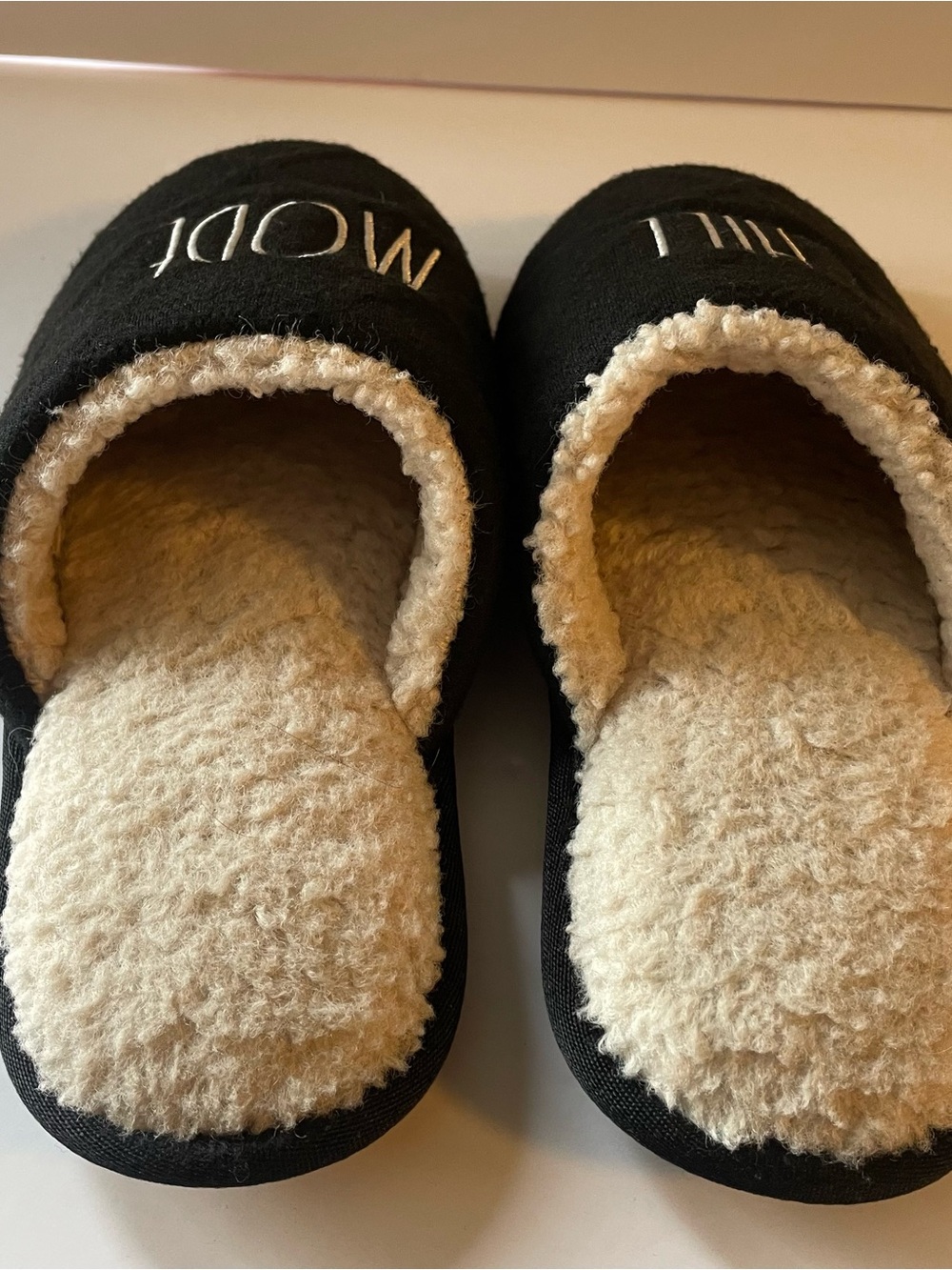 Rae Dunn "CHILL MODE" Black Quilted Sherpa Lined Slide Slippers - Women's Size S - Picture 5 of 8